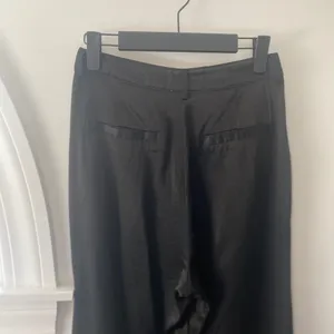 Le Lis Wide Leg Satin Pants High Rise Dress Trousers Black Womens S Going out thumbnail 10