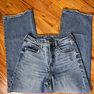 Old Navy Ski High Jeans thumbnail 3