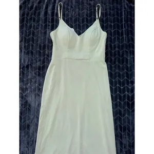 AZAZIE Stretch Agave Sheath‎ V-Neck Pleated Stretch Satin Dress Size 4 thumbnail 2