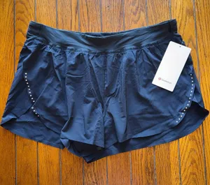 Lululemon Fast & Free Short High Rise 3” Split Black Size XL/Size 12 NWT thumbnail 1