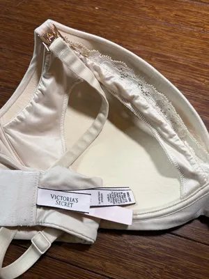 Victoria's Secret Marzipan Beige 38D Body By Victoria Lace Wireless Nursing Bra thumbnail 3