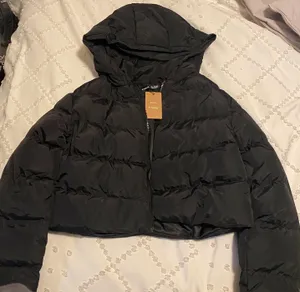 SheIn Puffer Jacket thumbnail 1