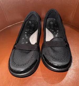 Bzees Slip On Flats Size 7.5 Great Condition thumbnail 1