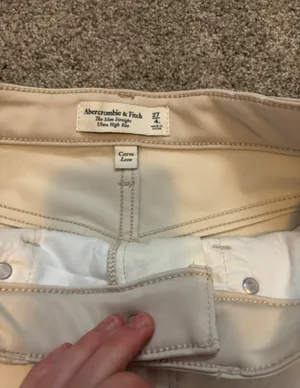 Abercrombie White Jeans thumbnail 2