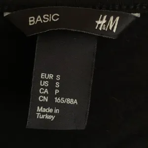 H&M Black bodycon dress thumbnail 2