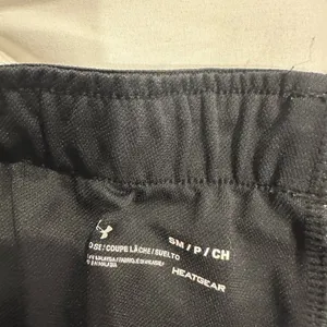 Black Under Armour Shorts thumbnail 2