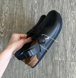 Black Tokio Super Grip Clogs thumbnail 4