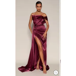 Moda Glam Vienna Statement Bow Gown With Sash‎ Merlot Size 6 Prom Wedding Guest thumbnail 2