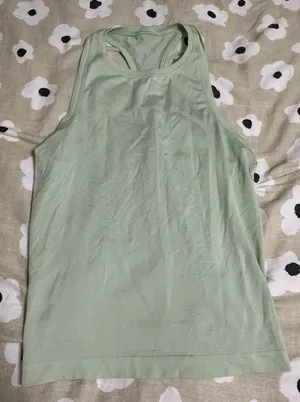 Lululemon mint top thumbnail 1