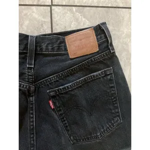 Levi's 501 Black Denim Distressed Cutoff Shorts Women's Size W27 thumbnail 4