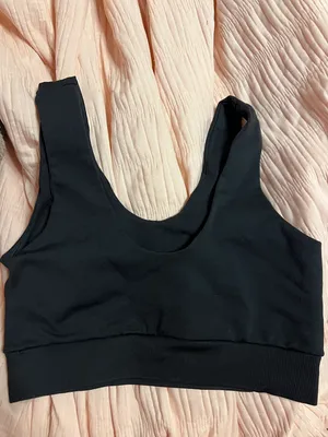Gymshark Black Sports Bra thumbnail 2