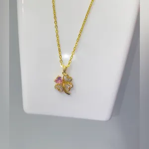 Four-Leaf Clover Pendant Necklace thumbnail 2