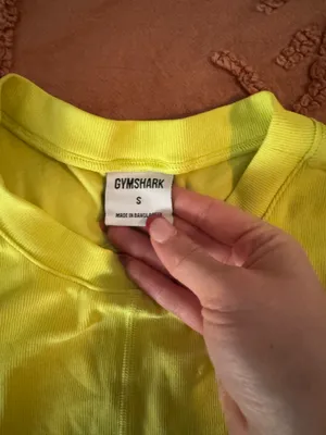 Gymshark Tank Crop Top thumbnail 2