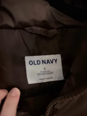 Old Navy Puffer Vest thumbnail 2