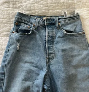 Levi's Ribcage Jeans thumbnail 2