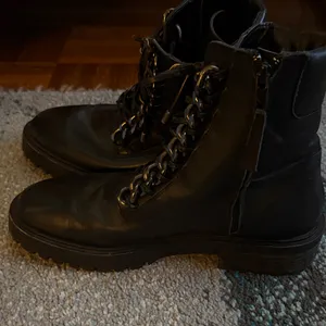 Zara Black Ankle Boots with Chain Accents thumbnail 10