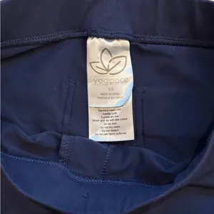 Yogipace XS Tall Navy Sporty Flare Yoga Pants Pull-On Stretchy Back Pockets thumbnail 4