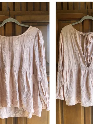 American Eagle smocked blouse. Open back with tie bow. Light pink. Size L thumbnail 5