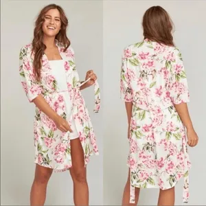 Show Me Your MuMu floral Robe Size Small thumbnail 2