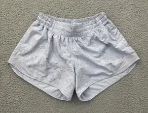 Lululemon Hotty Hot Low Rise Shorts 4" Gravel Dust Pastel Blue Athletic Women 6 thumbnail 1