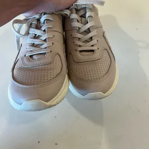 EVERLANE- The Trainer Sneaker Tan Size 9 thumbnail 5