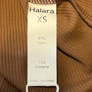 1297 |‎ NWT Halara Ribbed Mock Neck Long Sleeve Bodysuit Brown Womens XS thumbnail 6