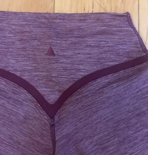 Balance Athletica Vitality Daydream V Crossover Blackberry Rose Leggings thumbnail 6
