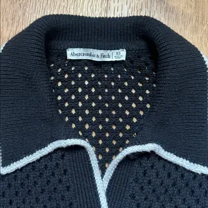 Abercrombie &‎ Fitch Black Knit Shorts Sleeve Cardigan with White Edging Size XS thumbnail 2