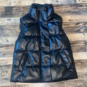 GAP Sleek Black Faux Leather Puffer Vest thumbnail 1