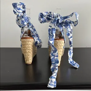 H&M Elegant Blue Patterned‎ Wedge Sandals Sz 37/6.5 thumbnail 4