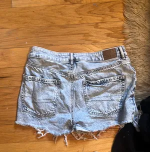 jean shorts thumbnail 2
