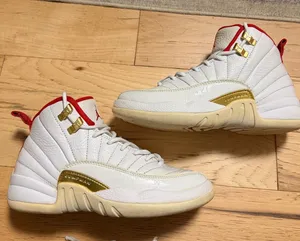 Air Jordan retro white gold red thumbnail 1