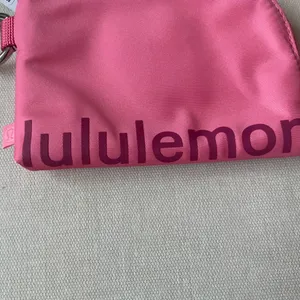 Lululemon Clippable Card Pouch - Sakura Pink thumbnail 2