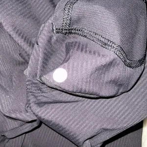 Lululemon High Rise‎ Drawstring Cropped Joggers Size 4 Black thumbnail 3