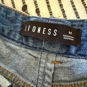 LIONESS | Dark Blue Denim Cutoff Jean Shorts 6 inch inseam | Medium thumbnail 4