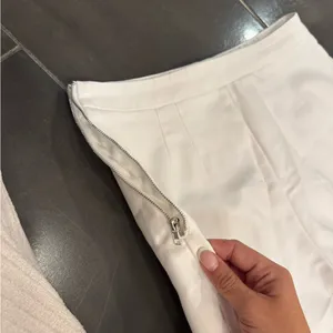 English Factory Elegant White Women's Shorts thumbnail 5