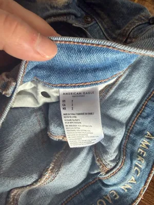 American Eagle Mid Wash 90’s Boyfriend Short thumbnail 6