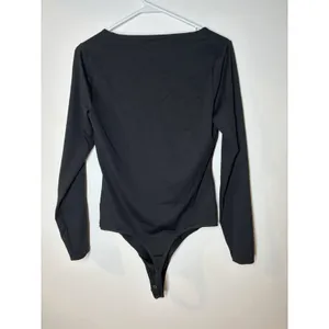 Abercrombie & Fitch black long-sleeve twist-front cutout bodysuit L Soft stretch thumbnail 4