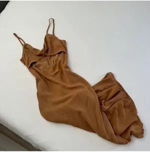 Cut Out Midi Dress Brown thumbnail 3