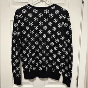 *Loft Black & White Snowflake Women’s Button Up Cardigan Sweater thumbnail 7