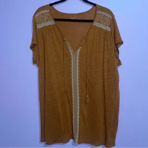 Garnet Hill Embroidered Organic-Linen Split-Neck Tee Size L Casual Boho Peasant thumbnail 2