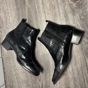 Trotters Black Croc Embossed Booties Square Toe Side‎ Zip Block Heel Size 5M thumbnail 2