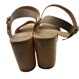 Hey Girl by Corkys Country Club Heels Women’s Tan Sandals Size 9 Platform thumbnail 3