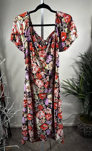 Lila Rose X199. floral dress with tie back thumbnail 1