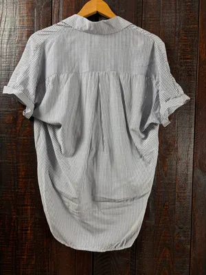BCBGeneration Pinstripe Twist-Front Hi-Low Buttobg front Shirt NWT XS thumbnail 9