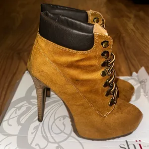 Women's Tan Suede Lace-Up Ankle Bootie thumbnail 4
