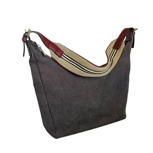 Burberry Vintage Y2K Denim Blue Icon Stripe Leather Strap Hobo Shoulder Bag thumbnail 2