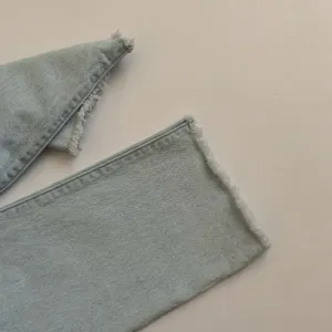 Levi’s 501 Original Cropped Straight‎ Leg Light Wash Jeans Size 30 thumbnail 3