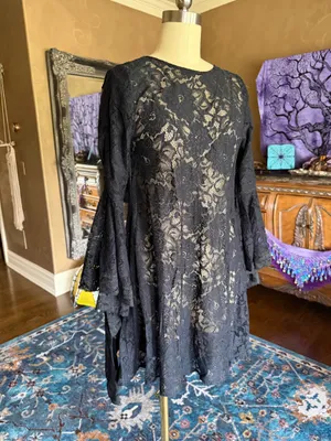 Black Dress thumbnail 2