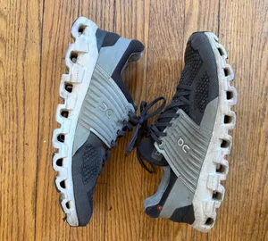 On Cloud Men’s Running Shoes 9 thumbnail 1